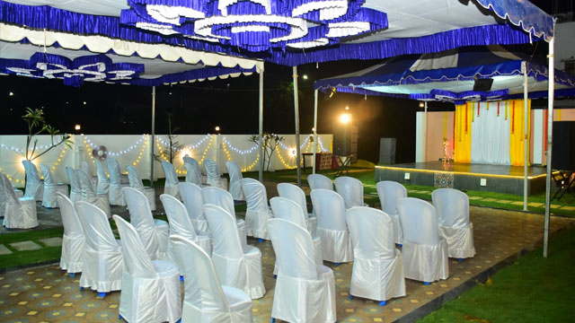 Lush Lawn and Premium Outdoor Event Venue